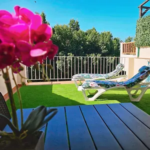 https://la-casita-de-mercedes.es-andalucia.com